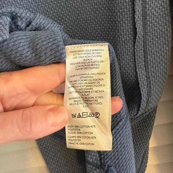 NWT Free People twisted cable button cuff Henley shirt- Medium, navy blue - Picture 6 of 6